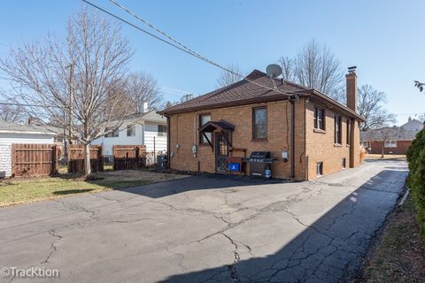 Tiny photo for 628 Franklin Street, Downers Grove, IL 60515 (MLS # 12572650)