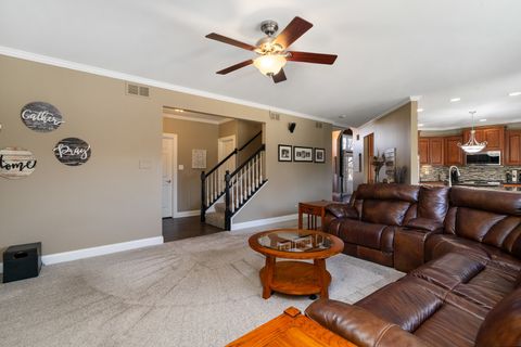 Tiny photo for 17621 Harper Road, Tinley Park, IL 60487 (MLS # 12544657)