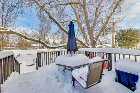 Tiny photo for 1148 W Kenilworth Avenue, Palatine, IL 60067 (MLS # 12532192)