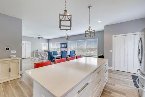 Tiny photo for 1148 W Kenilworth Avenue, Palatine, IL 60067 (MLS # 12532192)