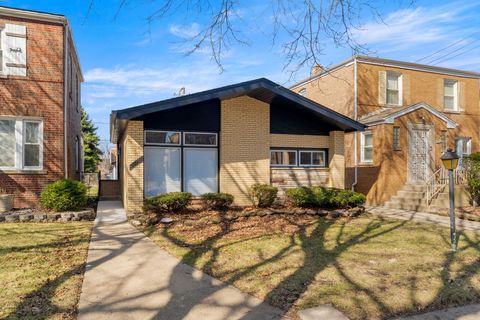 Tiny photo for 8716 S Merrill Avenue, Chicago, IL 60617 (MLS # 12591524)