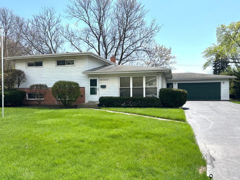 Photo of 1631 Garand Drive, Deerfield, IL 60015 (MLS # 12629496)