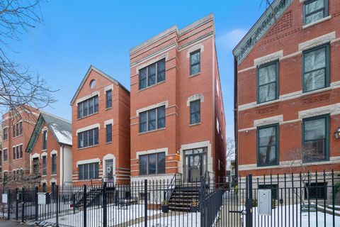 2132 W Schiller Street 1F Chicago IL 60622