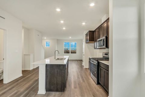 Tiny photo for 571 yosemite Way, Mundelein, IL 60060 (MLS # 12535203)