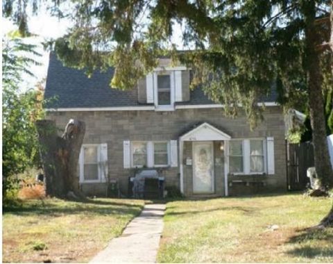 Tiny photo for 8740 S Fairfield Avenue, Evergreen Park, IL 60805 (MLS # 12575488)