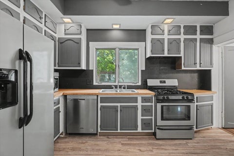 Tiny photo for 302 S Olmstead Street, Oakwood, IL 61858 (MLS # 12724462)