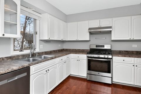 Tiny photo for 806 Hillview Drive, Lemont, IL 60439 (MLS # 12517085)