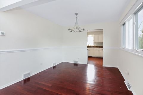 Tiny photo for 806 Hillview Drive, Lemont, IL 60439 (MLS # 12517085)