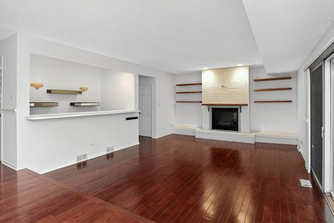 Tiny photo for 806 Hillview Drive, Lemont, IL 60439 (MLS # 12517085)