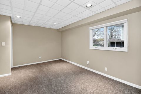 Tiny photo for 806 Hillview Drive, Lemont, IL 60439 (MLS # 12517085)