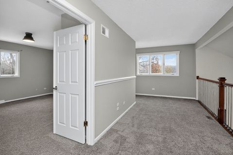 Tiny photo for 806 Hillview Drive, Lemont, IL 60439 (MLS # 12517085)