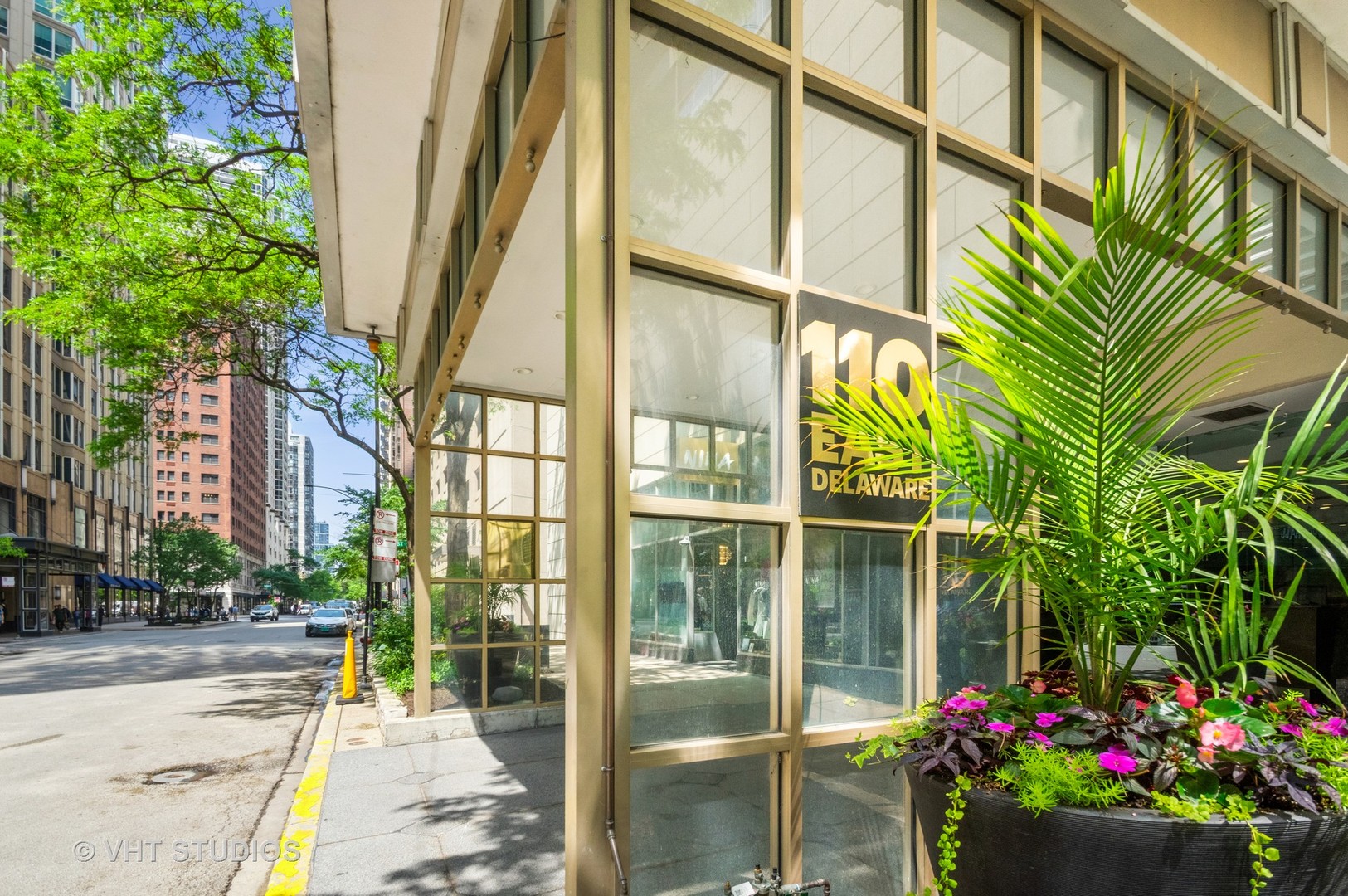 110 E Delaware Place 1501