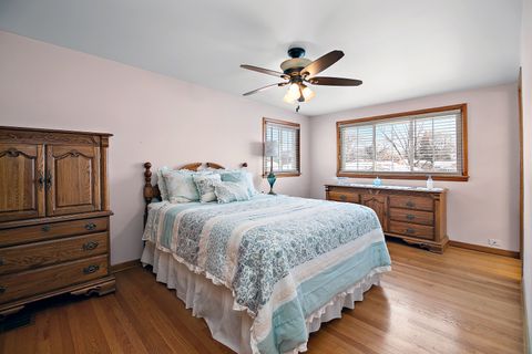 Tiny photo for 10137 Buell Court, Oak Lawn, IL 60453 (MLS # 12530546)