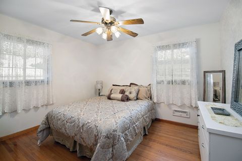 Tiny photo for 10137 Buell Court, Oak Lawn, IL 60453 (MLS # 12530546)