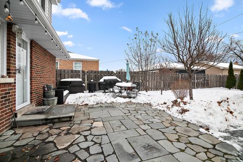 Tiny photo for 10137 Buell Court, Oak Lawn, IL 60453 (MLS # 12530546)