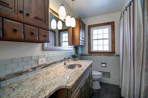 Tiny photo for 10137 Buell Court, Oak Lawn, IL 60453 (MLS # 12530546)