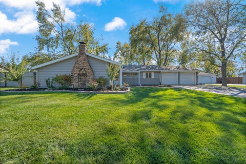 Tiny photo for 8941 Chadbourn Drive, Orland Park, IL 60462 (MLS # 12785437)