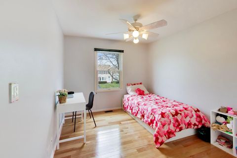 Tiny photo for 19 Dellmont Court, Buffalo Grove, IL 60089 (MLS # 12619007)