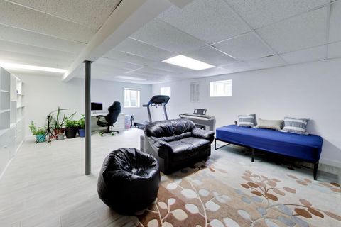 Tiny photo for 19 Dellmont Court, Buffalo Grove, IL 60089 (MLS # 12619007)