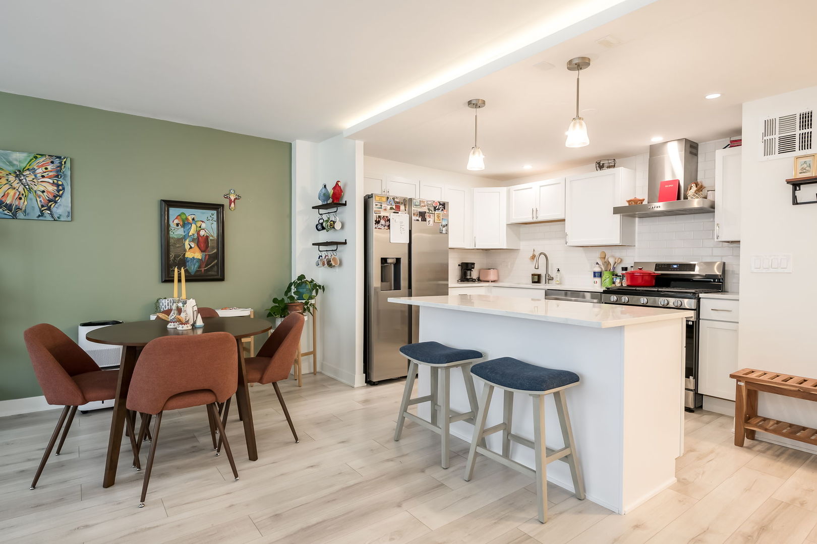 2800 N Lake Shore Drive 715