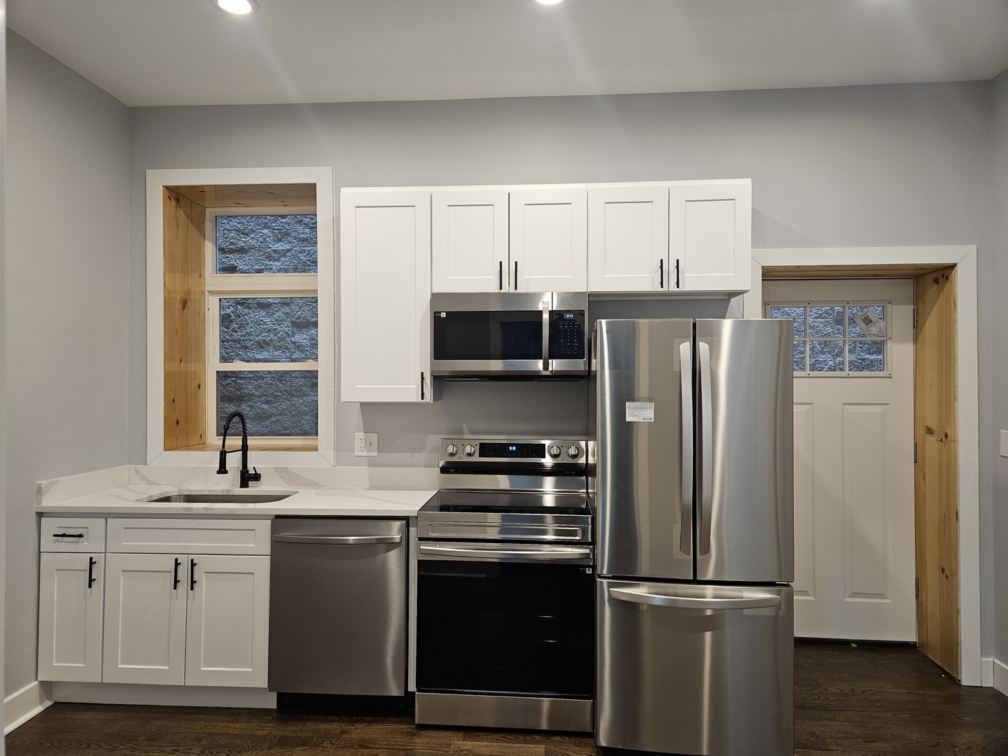 831 S Western Avenue 1A