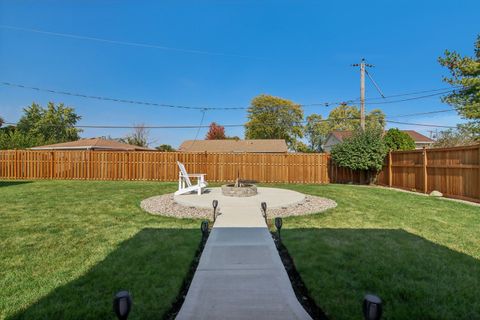 Tiny photo for 4 Larsen Circle, Romeoville, IL 60446 (MLS # 12502513)