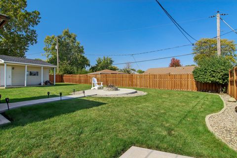 Tiny photo for 4 Larsen Circle, Romeoville, IL 60446 (MLS # 12502513)