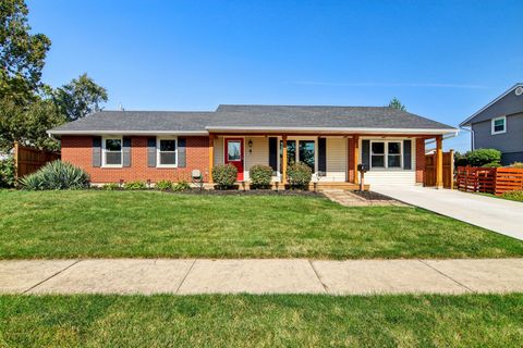 Tiny photo for 4 Larsen Circle, Romeoville, IL 60446 (MLS # 12502513)