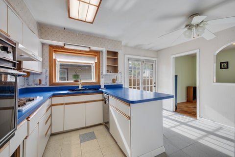 Tiny photo for 246 Greenbriar Street, Elk Grove Village, IL 60007 (MLS # 12779143)