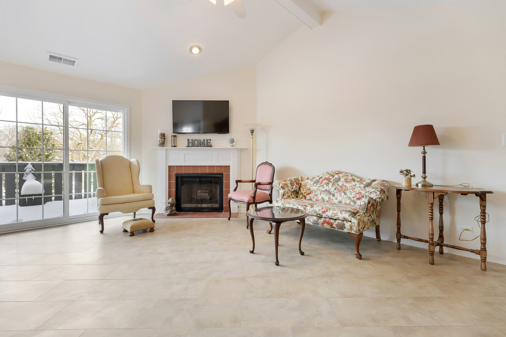 1907 Gresham Circle D