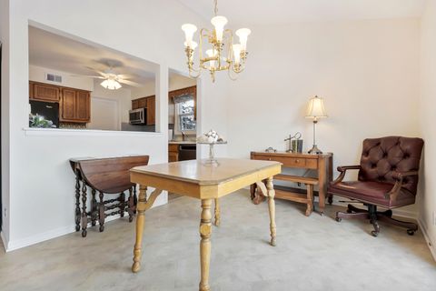 Tiny photo for 1907 Gresham Circle #D, Wheaton, IL 60189 (MLS # 12528868)