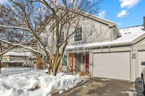 Photo of 1907 Gresham Circle #D, Wheaton, IL 60189 (MLS # 12528868)