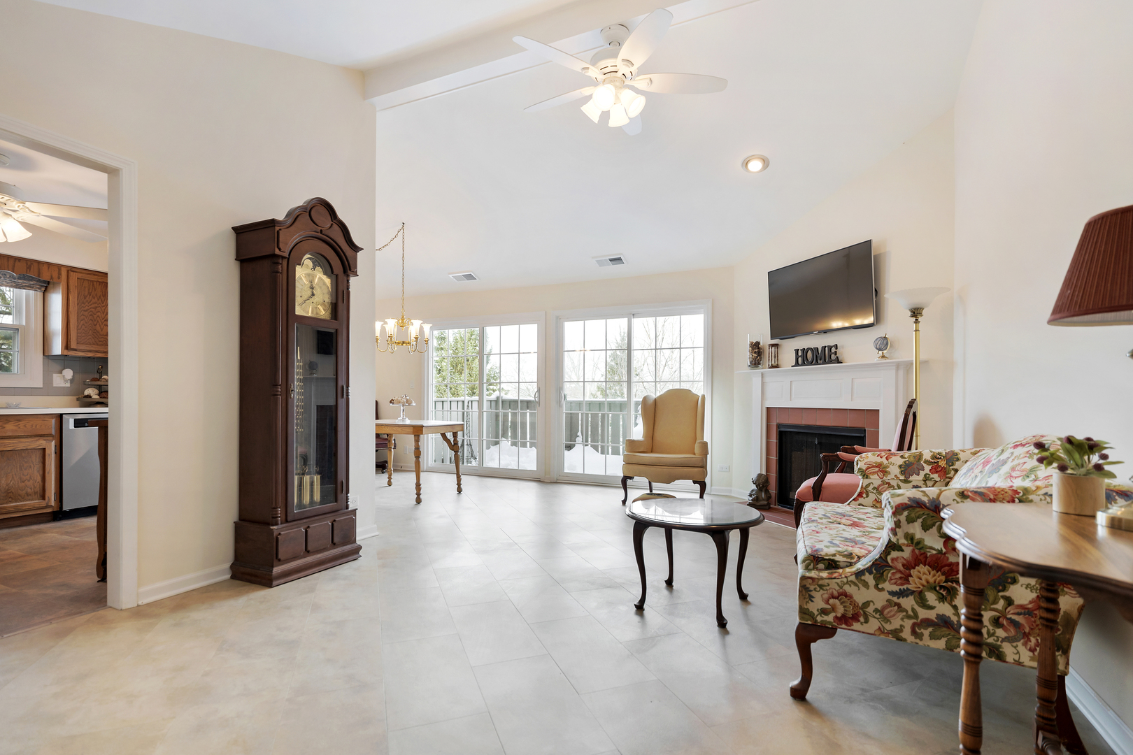 1907 Gresham Circle D