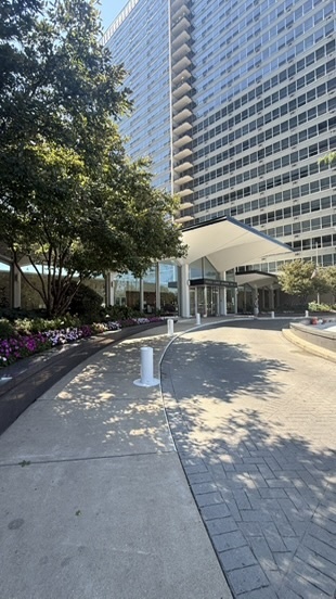 Photo 1 of 10 — 3550 N Lake Shore Drive 2426, Chicago, IL 60657