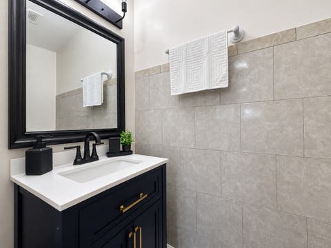 Tiny photo for 7826 W 98th Place, Hickory Hills, IL 60457 (MLS # 12724559)