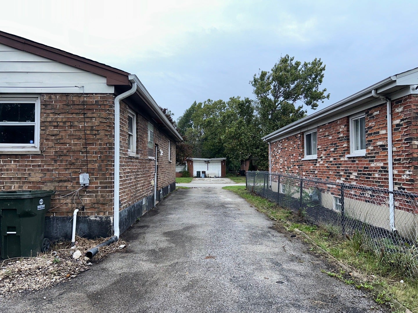 16919 Glen Oaks Drive