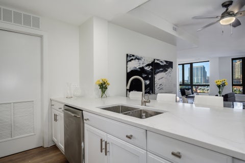 Tiny photo for 400 N Clinton Street #601, Chicago, IL 60654 (MLS # 12730581)