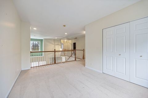 Tiny photo for 2556 Camberley Circle #2-813, Westchester, IL 60154 (MLS # 12609892)