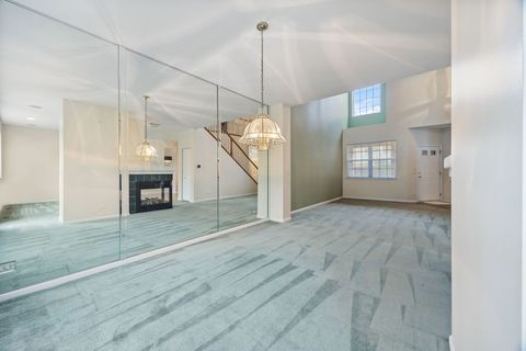 Tiny photo for 2556 Camberley Circle #2-813, Westchester, IL 60154 (MLS # 12609892)