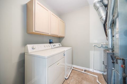 Tiny photo for 2556 Camberley Circle #2-813, Westchester, IL 60154 (MLS # 12609892)