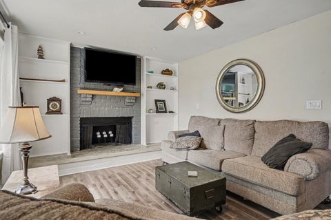 Tiny photo for 5S254 Radcliff Road, Naperville, IL 60563 (MLS # 12670553)