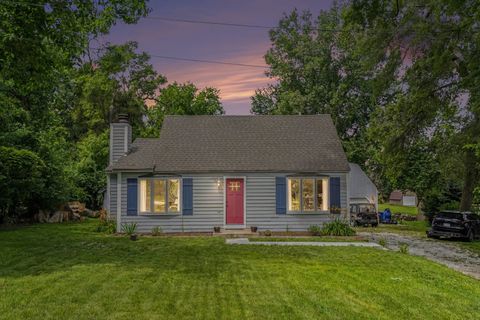 Photo of 5S254 Radcliff Road, Naperville, IL 60563 (MLS # 12670553)