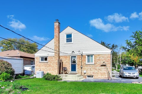 Tiny photo for 427 Holly Court, Villa Park, IL 60181 (MLS # 12772128)