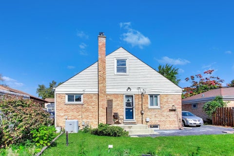 Tiny photo for 427 Holly Court, Villa Park, IL 60181 (MLS # 12772128)