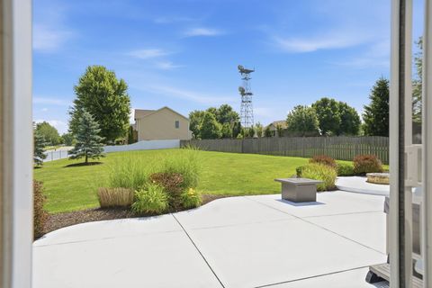 Tiny photo for 4889 Allen Road, Bettendorf, IA 52722 (MLS # 12687724)