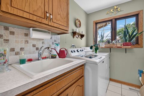 Tiny photo for 12902 W Beaver Lake Drive, Homer Glen, IL 60491 (MLS # 12691354)