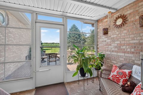 Tiny photo for 12902 W Beaver Lake Drive, Homer Glen, IL 60491 (MLS # 12691354)
