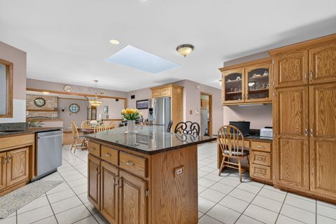 Tiny photo for 12902 W Beaver Lake Drive, Homer Glen, IL 60491 (MLS # 12691354)