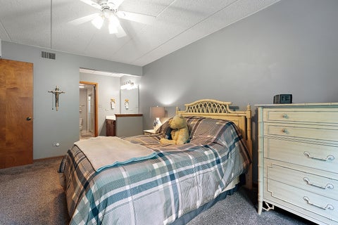 Tiny photo for 8425 W 95th Street #27, Hickory Hills, IL 60457 (MLS # 12703832)