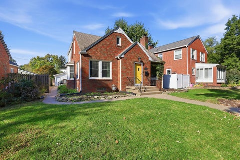 Tiny photo for 1612 Elmore Avenue, Davenport, IA 52803 (MLS # 12791932)